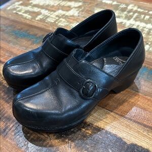 Dansko Black Leather Women’s Clogs, 37